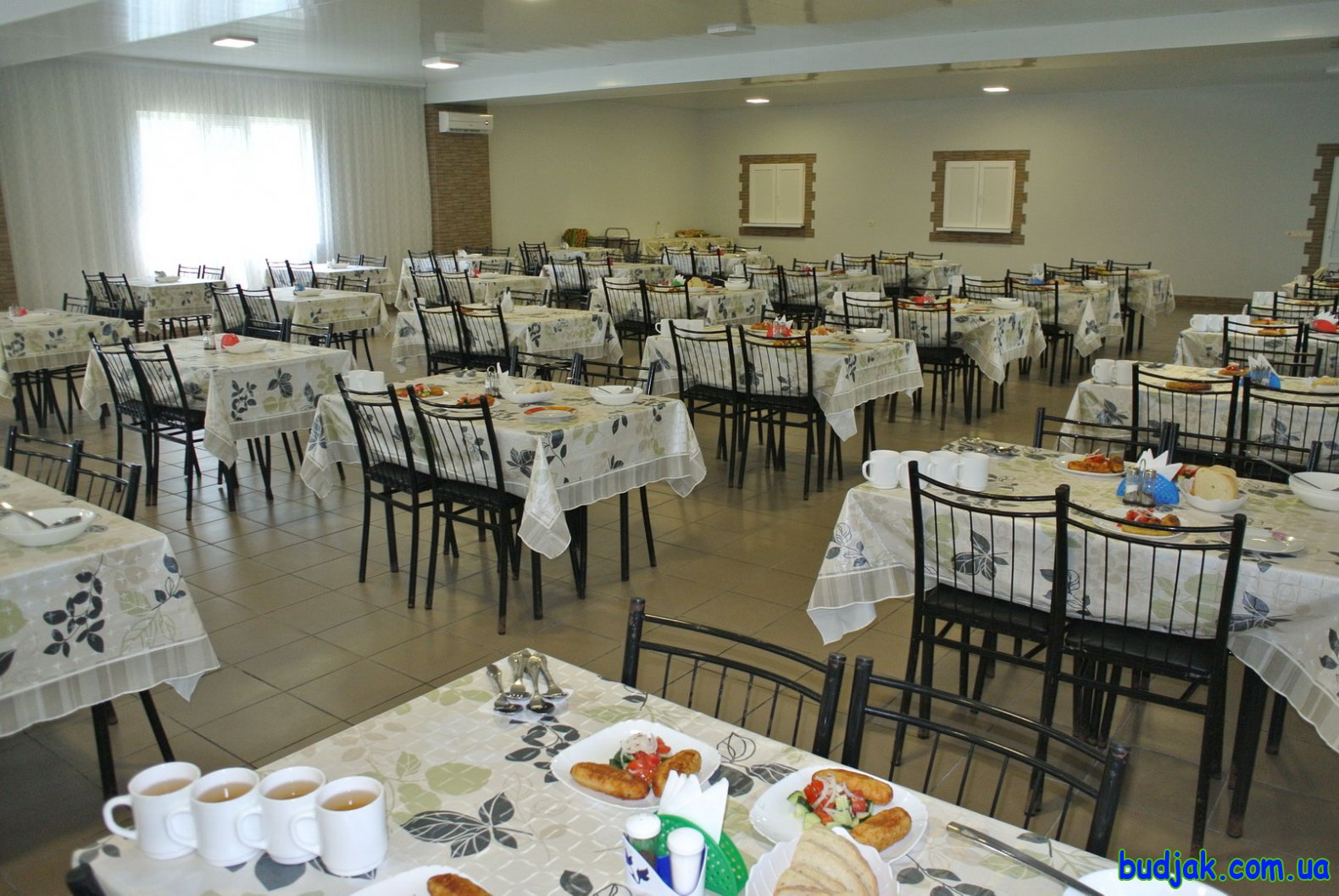 Территория и общие фото. База отдыха «Плай». Курорт Рассейка. Фото № 0553. 2017 год